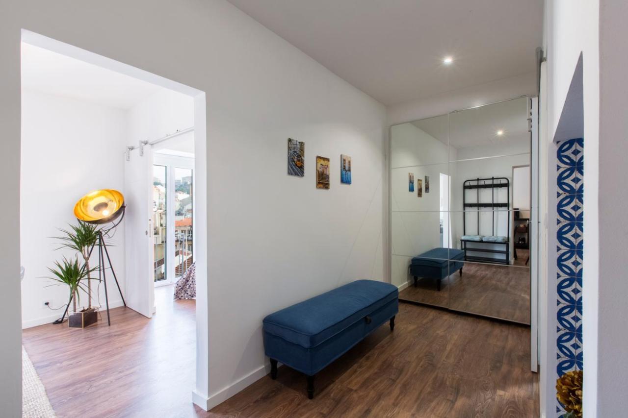 ליסבון Amazing Downtown Apt With Small Balcony With View Over The Castle מראה חיצוני תמונה